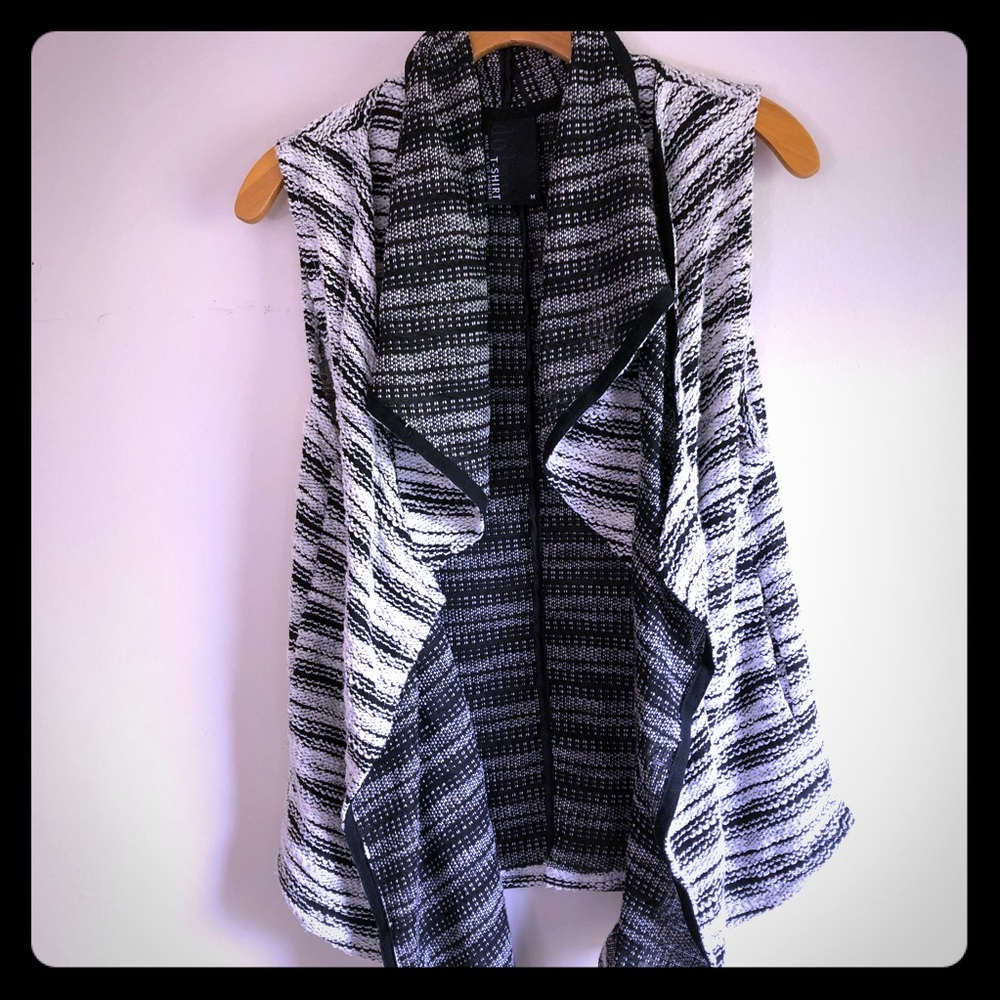 Sleeveless cotton sweater cardigan vest